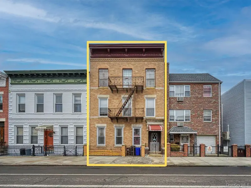 31-72 44th ST, Astoria, NY 11103