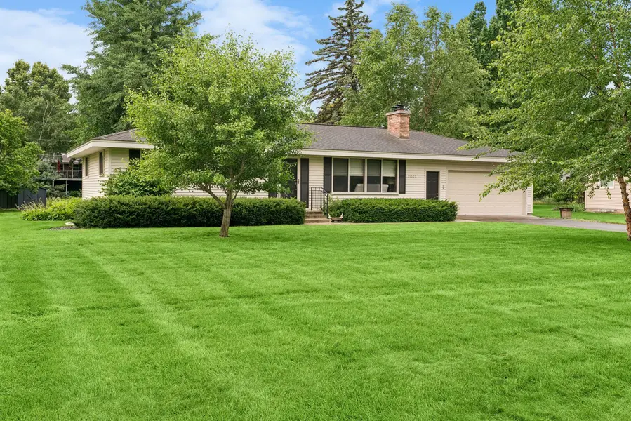 15525 7th AVE N, Plymouth, MN 55447