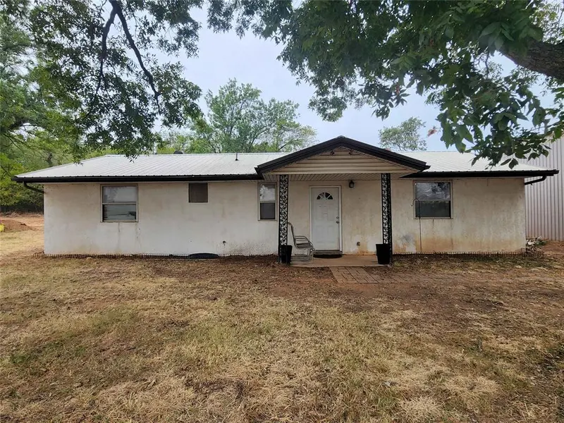 30581 Parkwood RD, Mcloud, OK 74851