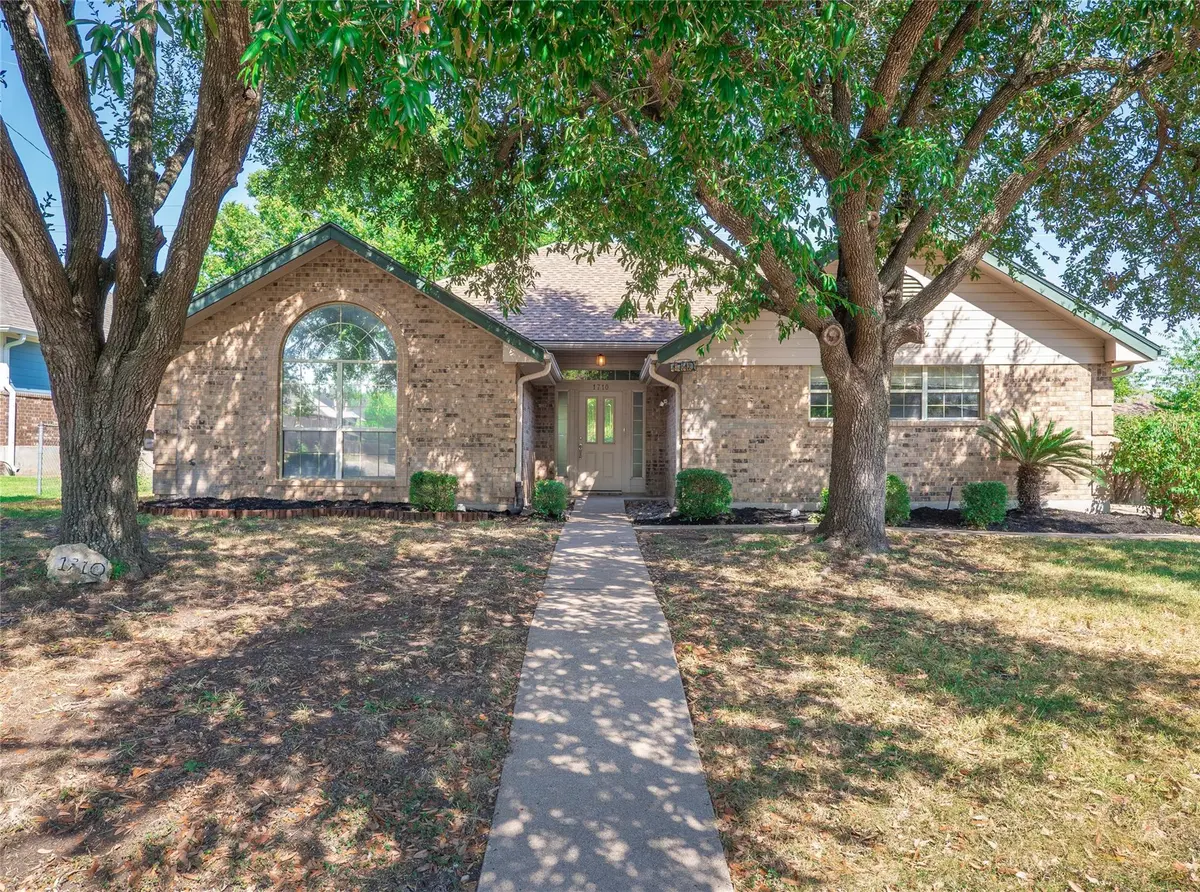 1710 Oaklawn DR, Taylor, TX 76574