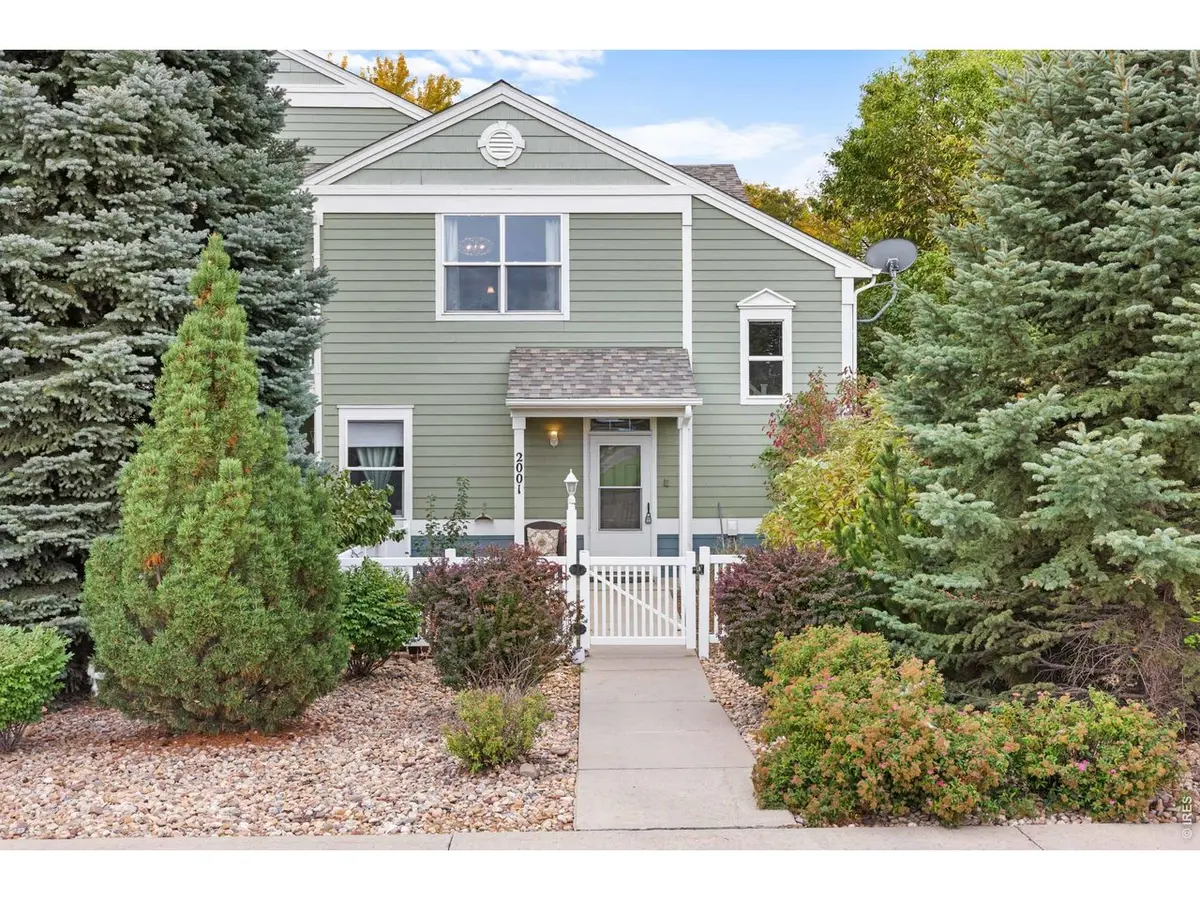 635 Gooseberry #2001, Longmont, CO 80503