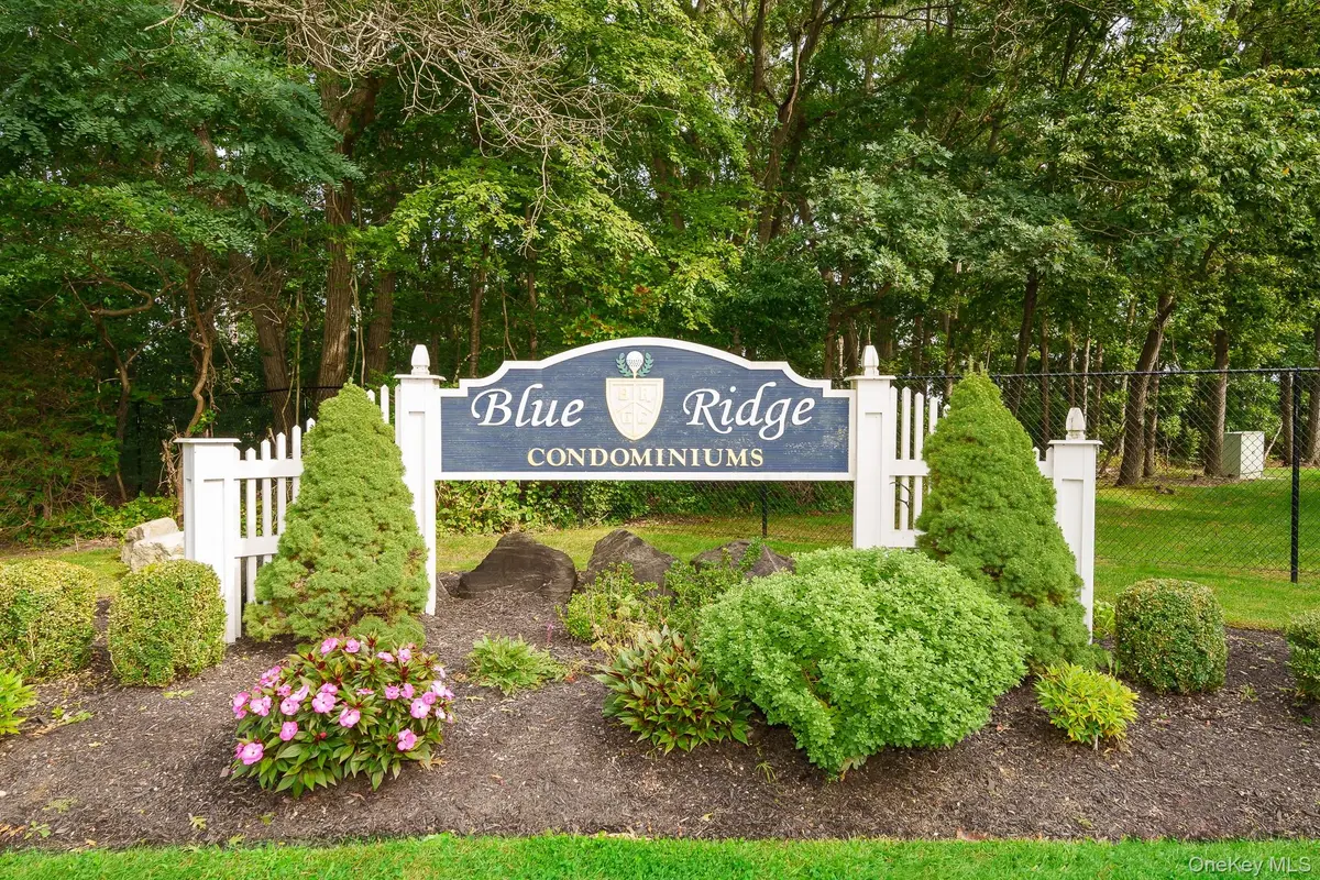147 Birchwood RD #147, Medford, NY 11763