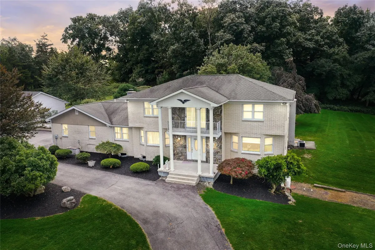 111 Ayr RD, Chester, NY 10918