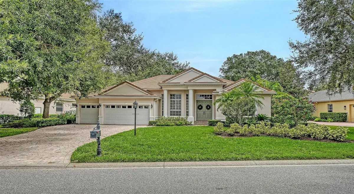 8105 COLLINGWOOD CT, University Park, FL 34201