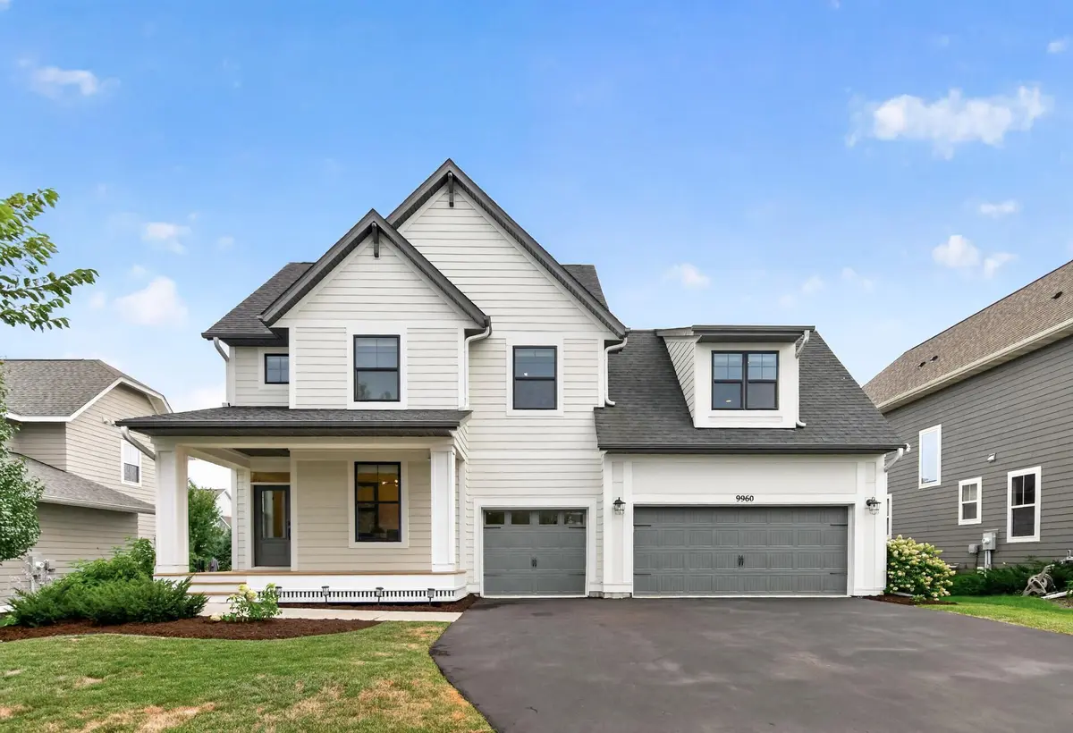 9960 Arrowwood TRL, Woodbury, MN 55129