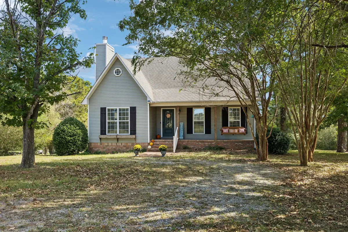 491 Hillview Dr, Lawrenceburg, TN 38464