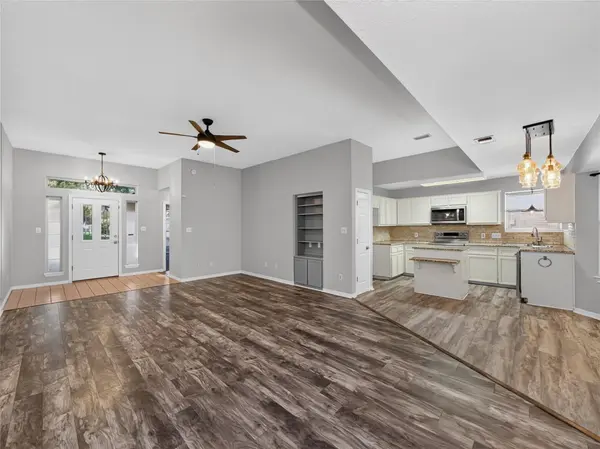 1710 Oaklawn DR, Taylor, TX 76574