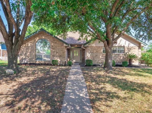 1710 Oaklawn DR, Taylor, TX 76574