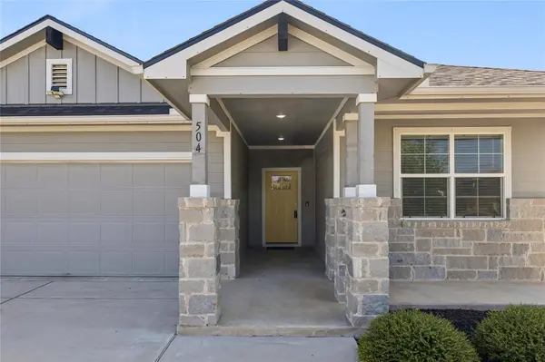 504 Big Cypress Bayou RD, Hutto, TX 78634