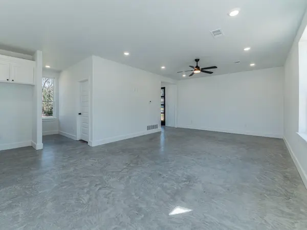 1010 E Marble ST #B, Burnet, TX 78611
