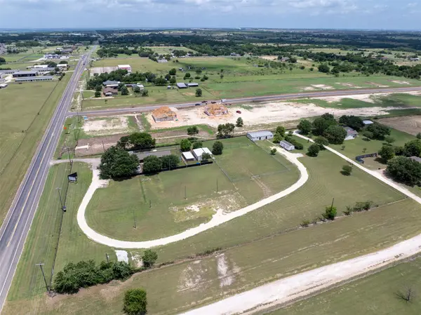 5327 Old Lorena RD, Lorena, TX 76655
