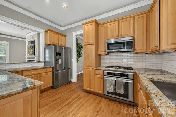 727 E 9th ST, Charlotte, NC 28202