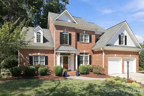 3716 Eastover Hills CT, Charlotte, NC 28211