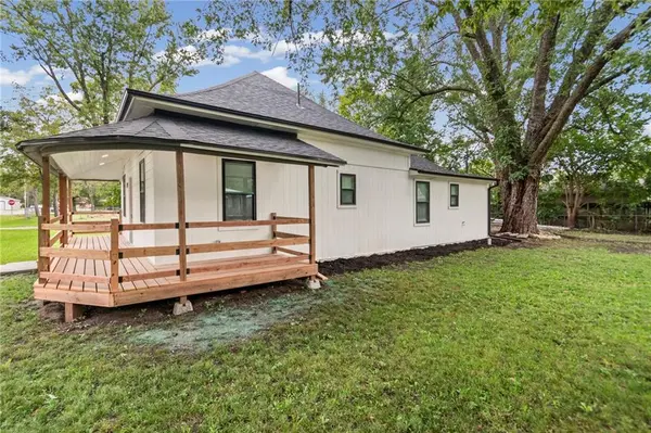 175 W 3rd ST, Holt, MO 64048