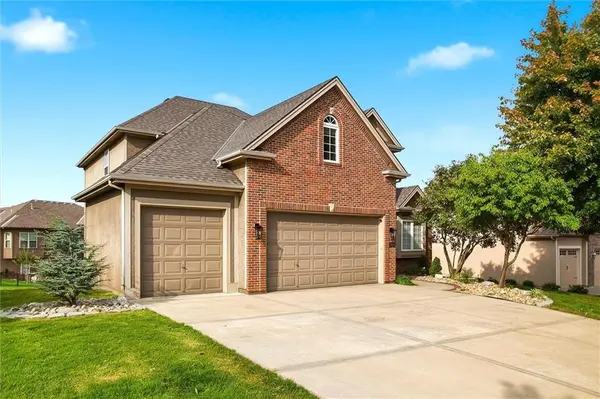 9424 N Hunter AVE, Kansas City, MO 64157