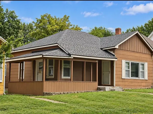 316 Vine ST, Leavenworth, KS 66048