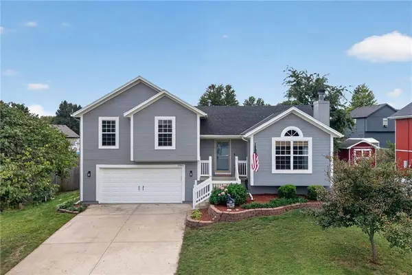 20941 W 226th ST, Spring Hill, KS 66083