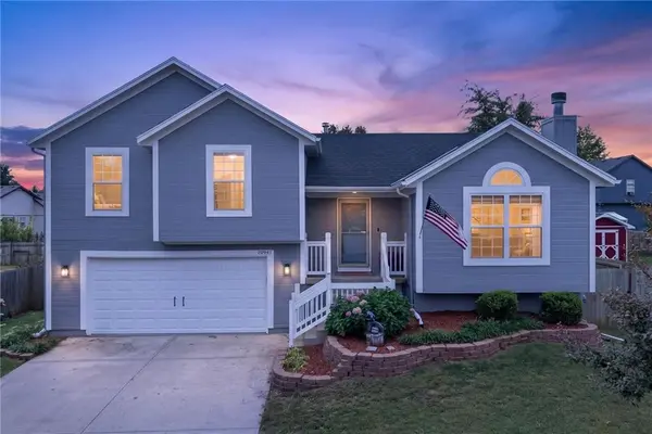 20941 W 226th ST, Spring Hill, KS 66083
