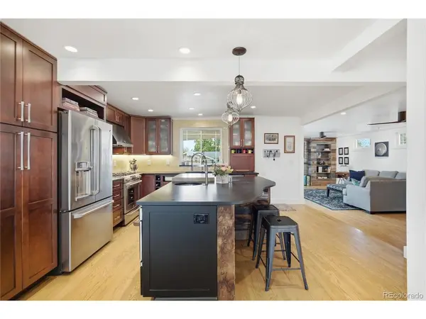 4655 S Pearl, Englewood, CO 80113