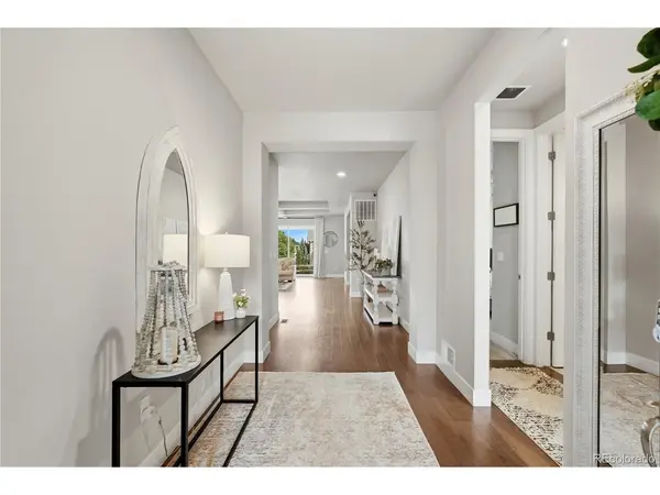 8762 Dunraven, Arvada, CO 80007