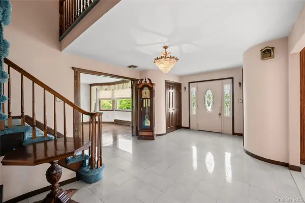 111 Ayr RD, Chester, NY 10918
