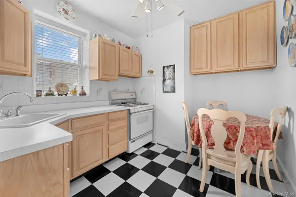 31-72 44th ST, Astoria, NY 11103