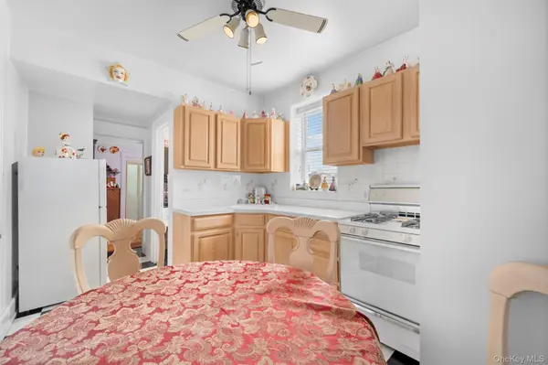 31-72 44th ST, Astoria, NY 11103