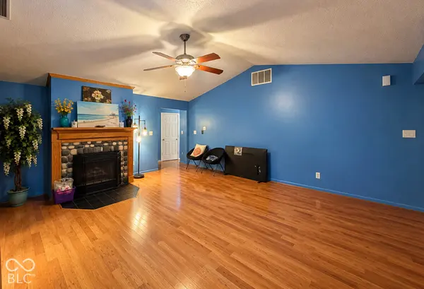 8830 Summer Walk DR E, Indianapolis, IN 46227