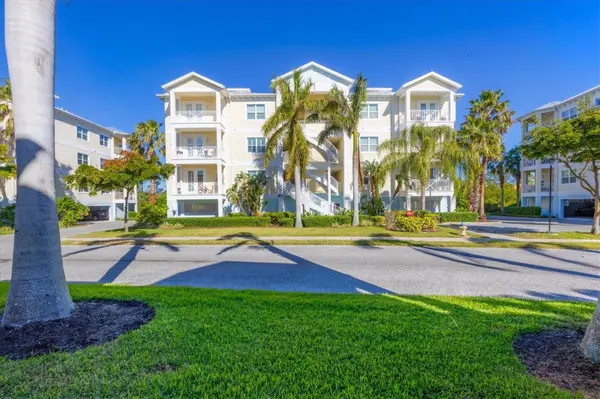 7720 34TH AVE W #101, Bradenton, FL 34209