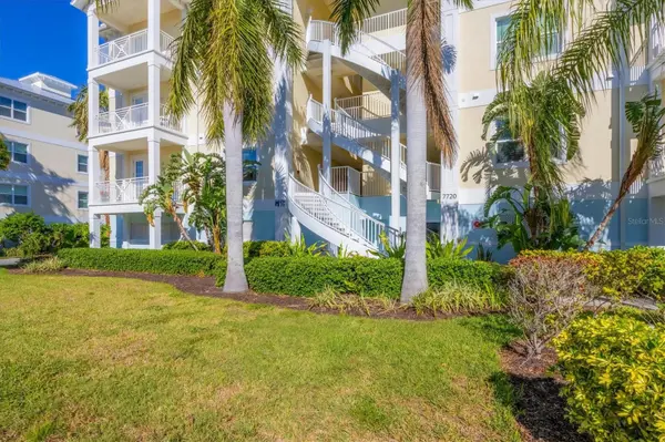 7720 34TH AVE W #101, Bradenton, FL 34209