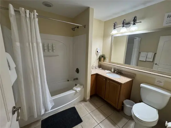 13427 BLUE HERON BEACH DR #1804, Orlando, FL 32821