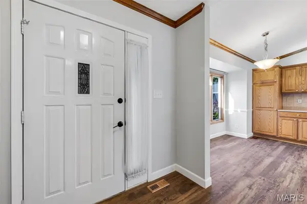 1637 Rosewall DR #B, St Charles, MO 63303