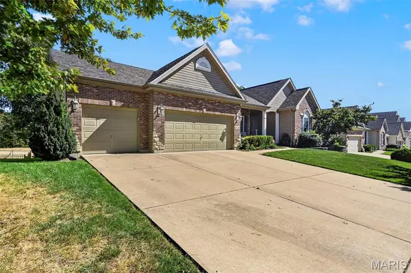 3116 Brook Hollow DR, O'fallon, MO 63366