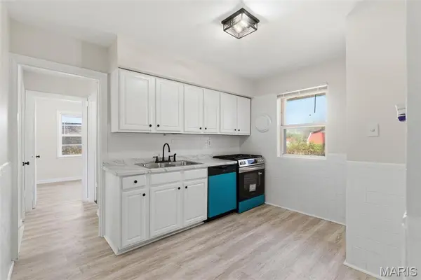 1083 Jennings Station RD, St Louis, MO 63137
