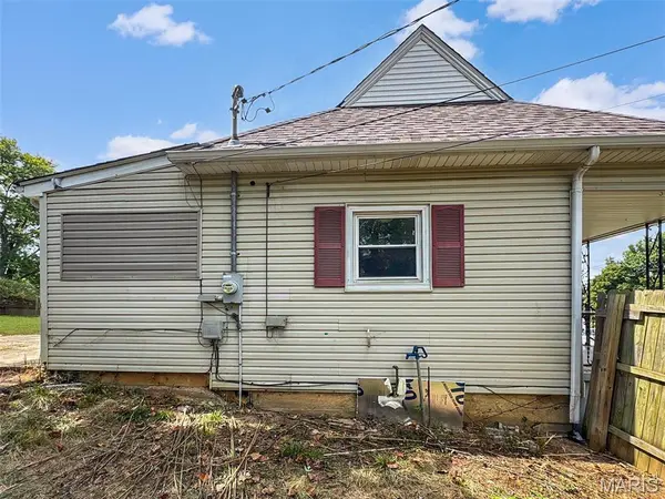 104 W 3rd ST, Leadwood, MO 63653