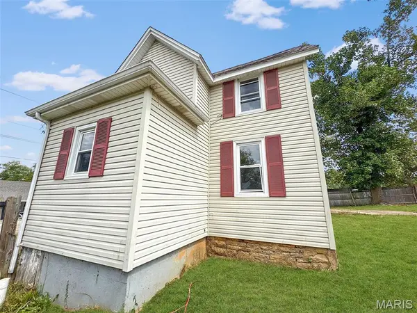 104 W 3rd ST, Leadwood, MO 63653