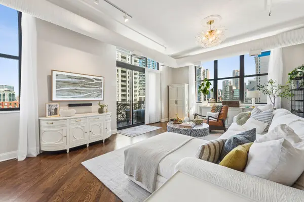 360 W Illinois ST #8A, Chicago, IL 60654