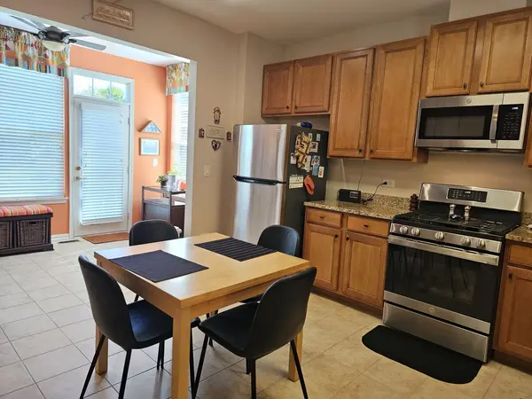 2841 Normandy CIR, Naperville, IL 60564