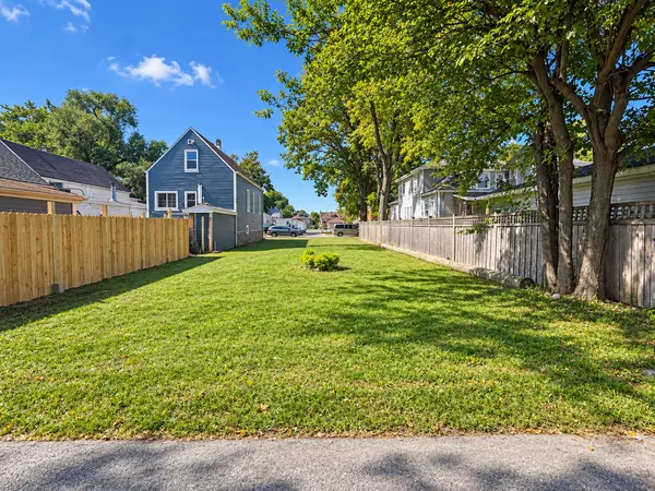 1307 Harvey AVE, Berwyn, IL 60402