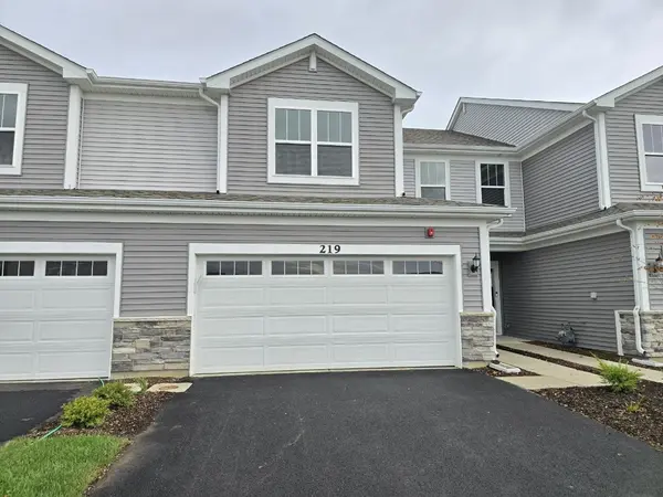 219 Cooney WAY #219, Oswego, IL 60543
