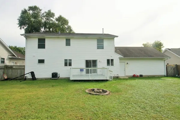 905 25th Avenue CT, Silvis, IL 61282