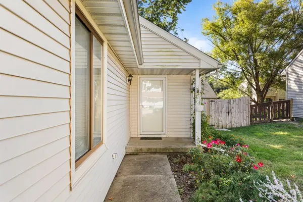 726 Higgins RD, Champaign, IL 61822