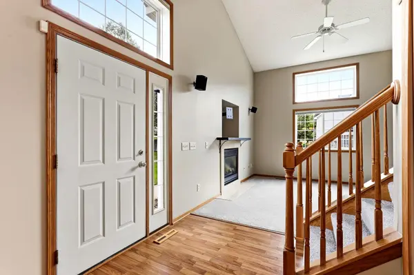 6784 Pine Crest TRL S, Cottage Grove, MN 55016