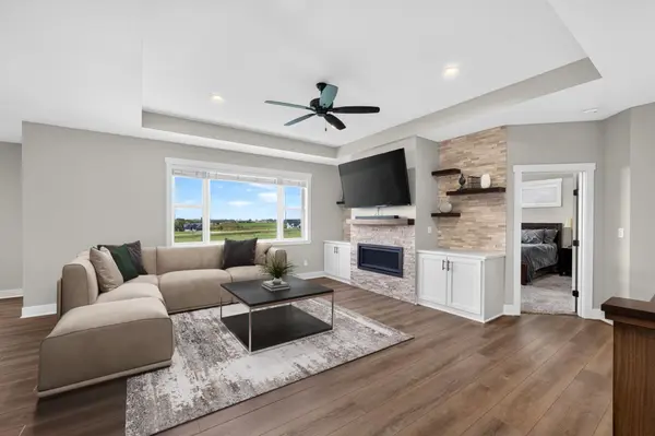 43 13th ST NE, Byron, MN 55920