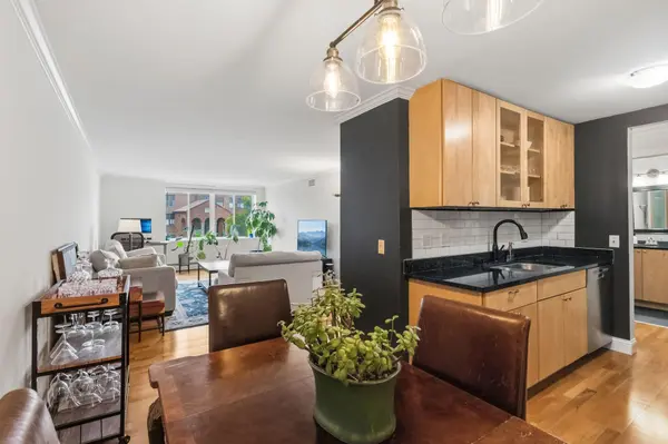 2800 W 44th ST #201, Minneapolis, MN 55410