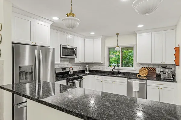 6112 Bartlett BLVD, Mound, MN 55364