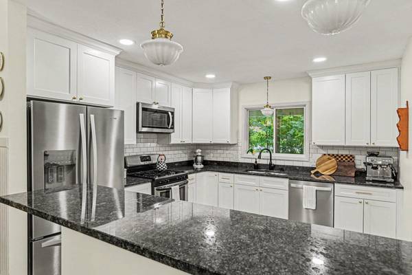 6112 Bartlett BLVD, Mound, MN 55364