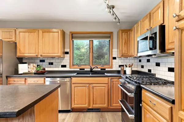 4 Shepherd CT, Circle Pines, MN 55014