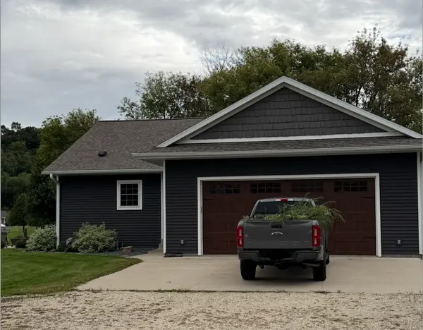17 Richland AVE, Saint Charles, MN 55972