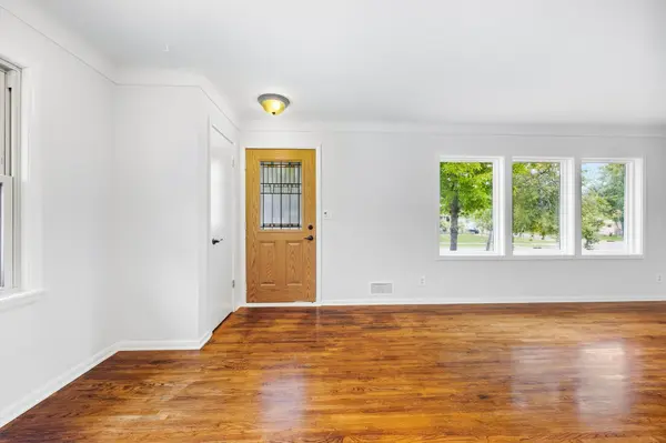 1567 Atlantic ST, Saint Paul, MN 55106